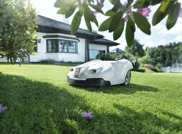 4. Husqvarna Auto Mower